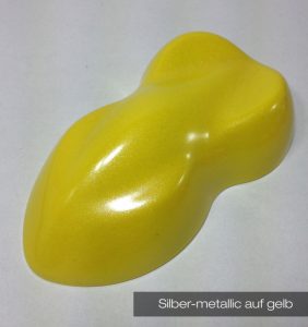 silber-metallic-auf-gelb
